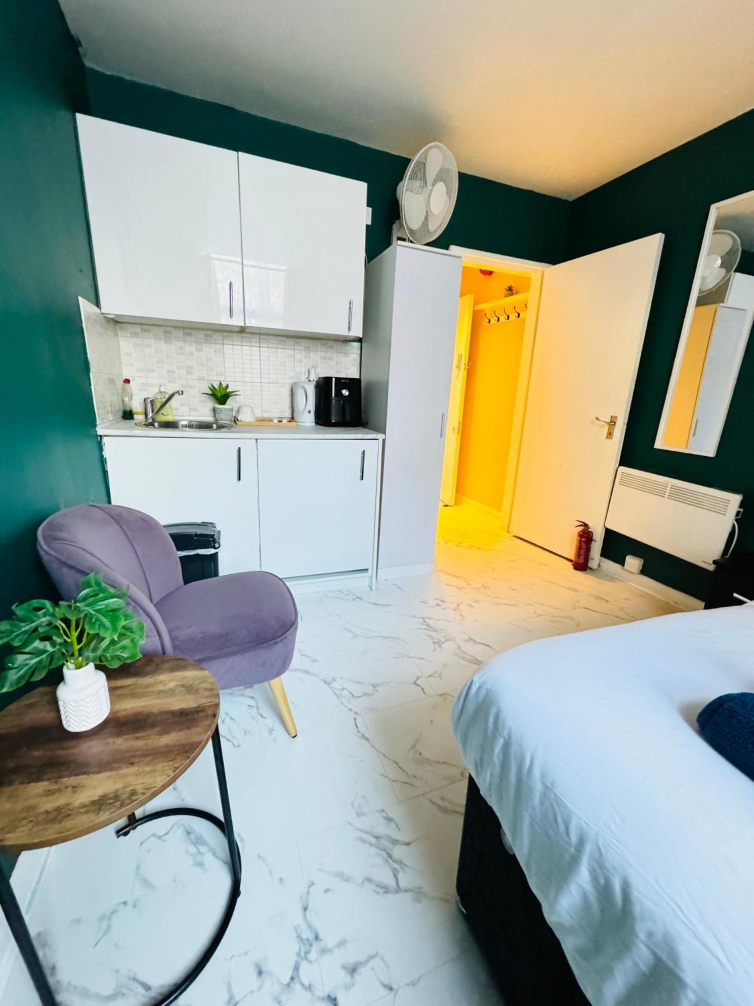 Private Studio Flat In City 1190 Лондон Екстер'єр фото